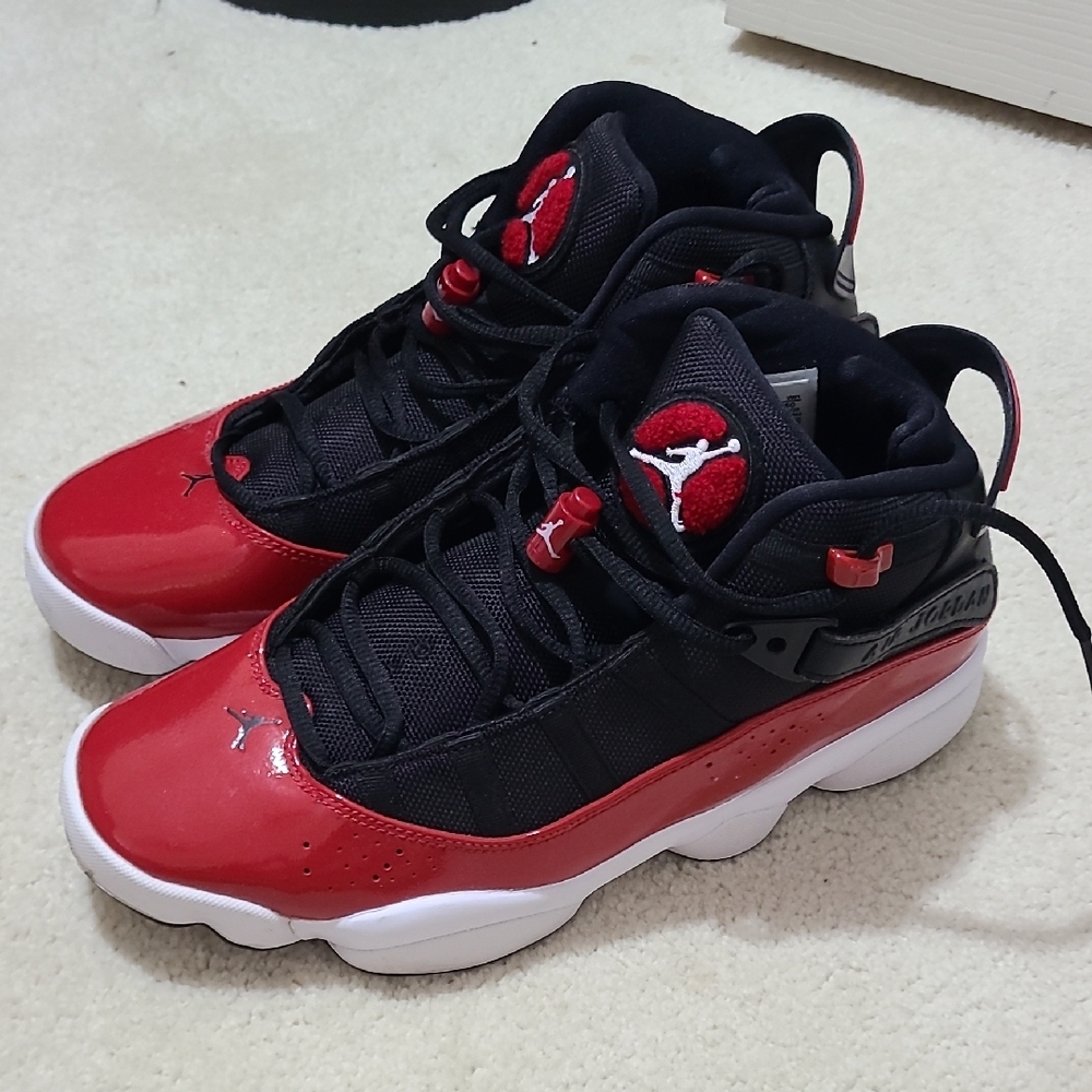 Jordan Men's Black and Red Sneakers
